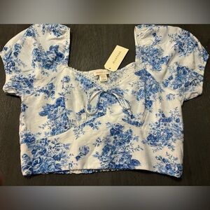 Monteau White and Blue Floral Top